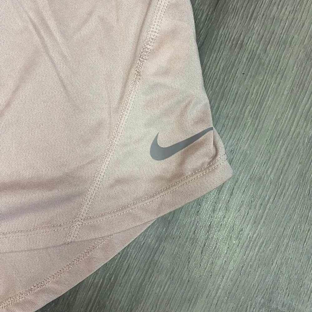 Nike Cross-Back Athletic Tank Top